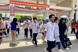 Giáo dục 24h: Bỏ chia hạng giáo viên; Xác thực thông tin 2,5 điểm trúng tuyển lớp 10