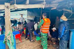 Bộ đội Biên phòng kêu gọi, hỗ trợ dân phòng tránh bão số 15