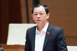 Vì sao bác sĩ nội trú chưa được công nhận như thạc sĩ?