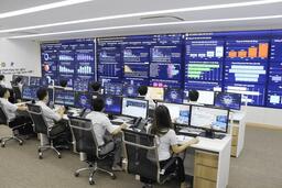 Phát triển các dịch vụ số bao trùm, giúp nâng cao hiệu quả phục vụ người dân, doanh nghiệp