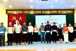 Công đoàn phường Tam Kỳ, Đà Nẵng hỗ trợ khẩn cấp cho 97 đoàn viên sau mưa lũ