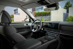 Hyundai Thành Công giới thiệu Santa Fe Hybrid đến thị trường Việt Nam