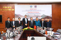 ADB hỗ trợ tài chính khẩn cấp lên tới 2 triệu USD cho Việt Nam