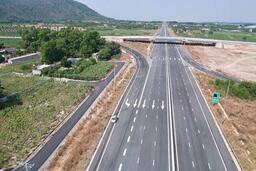 Cao tốc Biên Hòa - Vũng Tàu đoạn qua TPHCM sắp hoàn thiện