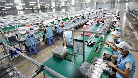 Tiếp tục đổi mới hoạt động lập pháp của Quốc hội nhằm hoàn thiện đồng bộ thể chế phát triển, tạo lập khung khổ pháp lý vững chắc để đất nước phát triển và hội nhập