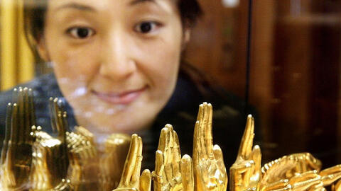 Giảm không ngừng, giá vàng rớt xuống dưới ngưỡng quan trọng