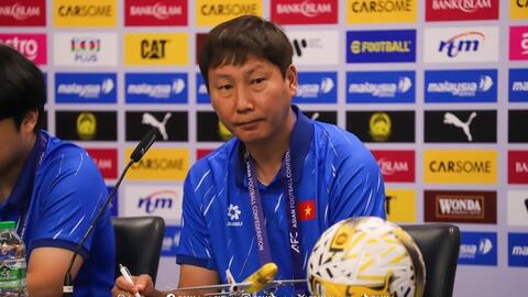 HLV Kim Sang Sik đặt trọn niềm tin vào các học trò