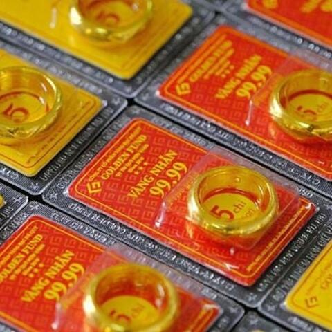 Vàng nhẫn tiếp tục giảm thêm 200.000 - 300.000 đồng/lượng