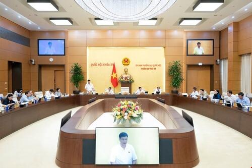 Tăng trưởng 8% năm 2025, hoàn thành toàn diện các mục tiêu 5 năm, hướng tới bứt phá 10% GDP năm 2026
