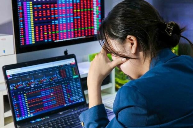 Chứng khoán đang trong thời điểm ‘không dễ chơi’