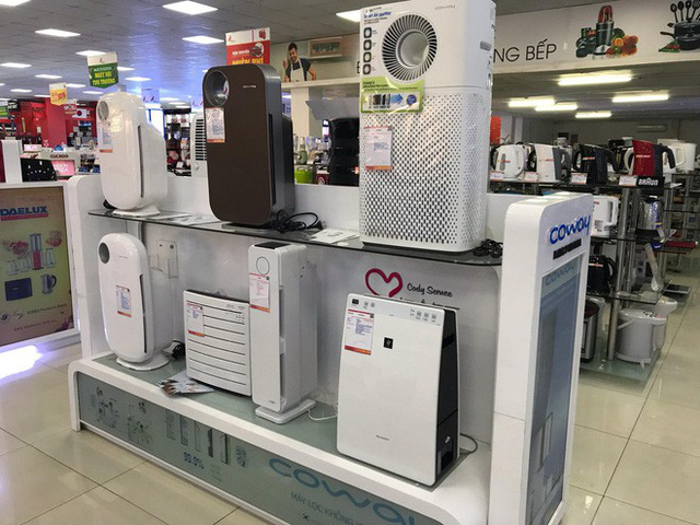 Chất lượng không khí nguy hại, người dân đổ xô đi mua máy lọc không khí - Ảnh 1. Chất lượng không khí nguy hại, người dân đổ xô đi mua máy lọc không khí - Ảnh 1.