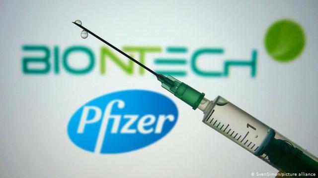 10 người tử vong tại Đức sau khi tiêm vaccine Covid-19 của Pfizer/BioNTech - Ảnh 1. 10 người tử vong tại Đức sau khi tiêm vaccine Covid-19 của Pfizer/BioNTech - Ảnh 1.