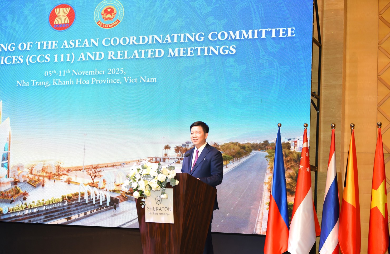 TS. Chu Đức Lam phát biểu tại Phiên họp.