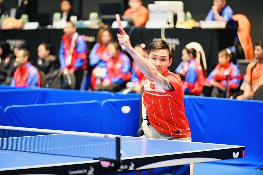 Vận động viên bóng bàn người khuyết tật Phạm Thế Tiến. Ảnh: Thái Dương