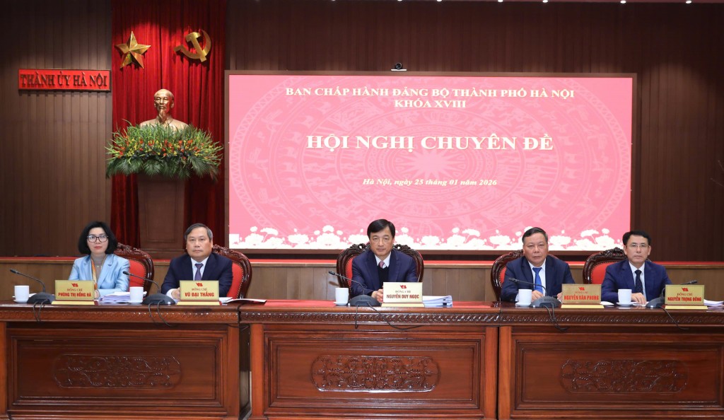 Khẩn trương, trách nhiệm, không bỏ lỡ thời cơ tạo đột phá Khẩn trương, trách nhiệm, không bỏ lỡ thời cơ tạo đột phá