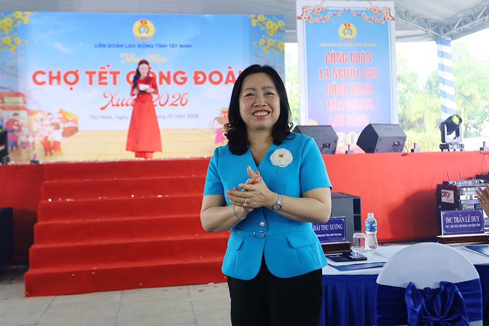 Phó Chủ tịch Thường trực Tổng Liên đoàn Lao động Việt Nam Thái Thu Xương tham dự chương trình. Ảnh: Thanh Vũ