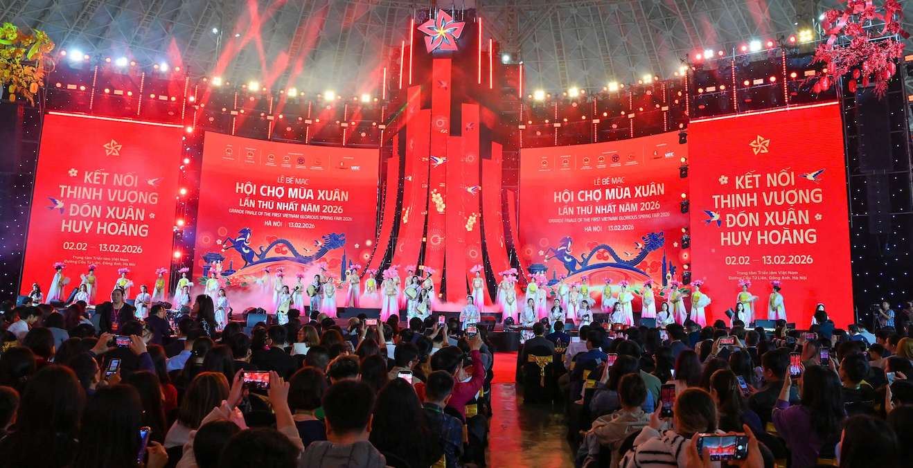 Các tiết mục văn nghệ tại Lễ Bế mạc. Ảnh: Thạch Lam