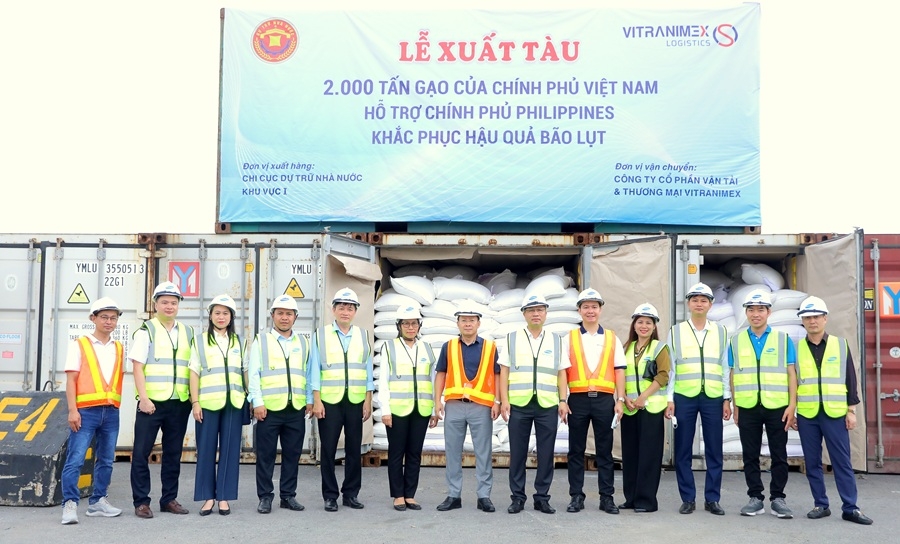 Thực hiện rút bã cho 750 tấn gạo viện trợ cho Philippines