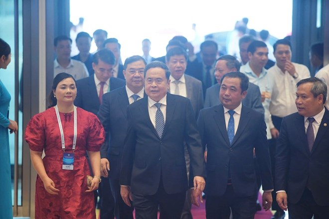 Chủ tịch Quốc hội: Hà Nội cần ưu tiên các dự án kết cấu hạ tầng giao thông, chuyển đổi số