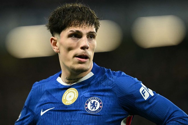 Aston Villa tự làm khó mình với việc chiêu mộ Garnacho