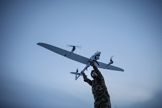Anh chuyển giao công nghệ lõi giúp Ukraina sản xuất thiết bị chống UAV