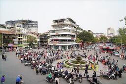Chủ tịch Hà Nội yêu cầu hoàn thành phần nổi cải tạo cảnh quan hồ Hoàn Kiếm vào dịp 2/9