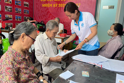 Chi trả lương hưu, trợ cấp bảo hiểm xã hội qua tài khoản cá nhân: Vì nhân dân phục vụ