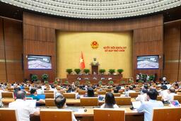 Quốc hội thảo luận về sửa đổi, bổ sung một số điều của Hiến pháp năm 2013