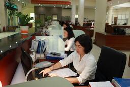 Kho bạc khu vực V tăng tốc giải ngân đầu tư công