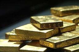 Giá vàng thế giới tăng vọt, vượt 3.400 USD sau đòn tấn công Iran của Israel