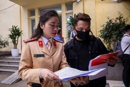 Bộ Công an đề xuất phương án gỡ vướng kinh phí cấp đổi giấy phép lái xe