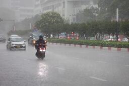Cảnh báo nguy cơ mưa dông sắp đến Hà Nội