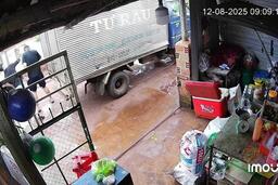 Nghi mâu thuẫn địa bàn giao nước đá, thanh niên ở Gia Lai bị đánh tới tấp, dọa "chôn sống"