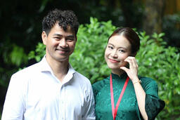 Hoàng Thùy Linh đăng ảnh chụp cùng Đen Vâu