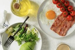 Chế độ ăn keto, giảm cân nhanh nhưng tiềm ẩn nguy cơ cho tim mạch
