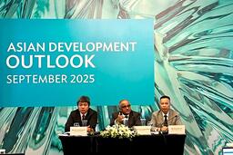 ADB nâng dự báo tăng trưởng kinh tế Việt Nam năm 2025