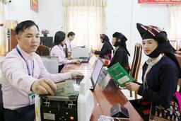 Vay vốn để giải quyết việc làm - điểm tựa chính của lao động yếu thế