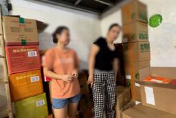 Bánh trung thu không nguồn gốc và chiêu né thuế tại Hà Nội