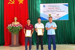 Gia Lai: Tặng 1.000 thẻ BHYT cho người dân có hoàn cảnh khó khăn ở vùng cao