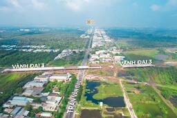 Bất động sản Đông - Tây TPHCM: Kẻ tám lạng người nửa cân