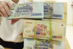 Tín dụng bứt tốc về đích sớm, kỳ vọng lợi nhuận bùng nổ