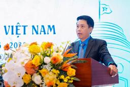 Phiên làm việc thứ Nhất Đại hội Công đoàn Ngân hàng Việt Nam Lần thứ VIII, nhiệm kỳ 2025 - 2030 diễn ra nghiêm túc, dân chủ