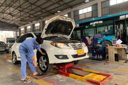 Chưa tăng giá dịch vụ đăng kiểm xe cơ giới, xe máy chuyên dùng