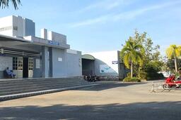 Bảo hiểm y tế chậm thanh toán, nhân viên y tế bị nợ lương