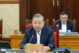 Tổng Bí thư chủ trì phiên họp của Ban Bí thư về công tác tổ chức Tết Bính Ngọ