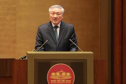 Sửa đổi Luật Đất đai theo hướng cương quyết thu hồi đất bỏ hoang, lãng phí