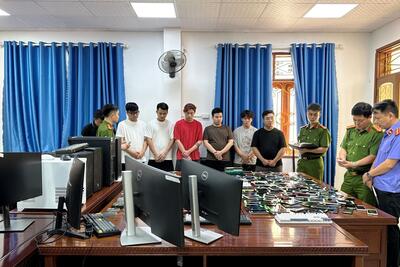 <a href="/xa-hoi" title="Xã hội" rel="dofollow">Xã hội</a>