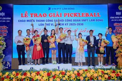 <a href="/xa-hoi" title="Xã hội" rel="dofollow">Xã hội</a>