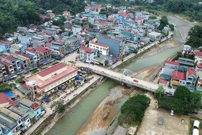 <a href="/tong-hop" title="Tổng hợp" rel="dofollow">Tổng hợp</a>