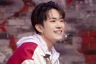 <a href="/giai-tri" title="Giải trí" rel="dofollow">Giải trí</a>